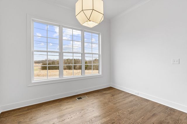 1125 Joe Martin Ln, Lebanon, TN 37087