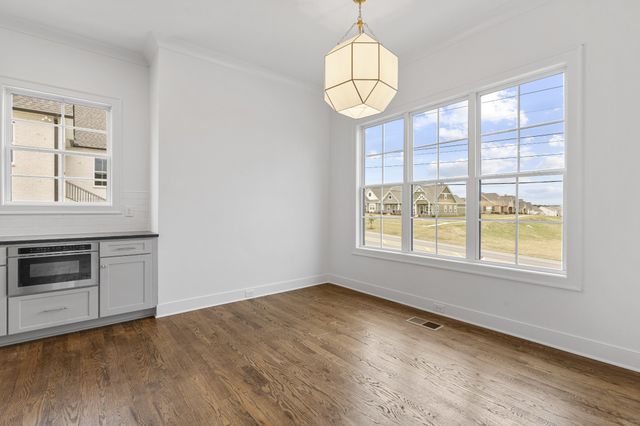 1125 Joe Martin Ln, Lebanon, TN 37087