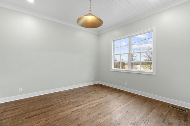 1125 Joe Martin Ln, Lebanon, TN 37087