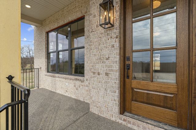 1125 Joe Martin Ln, Lebanon, TN 37087