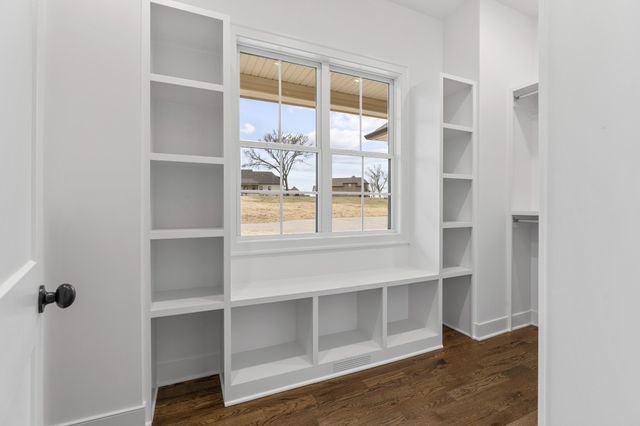 1125 Joe Martin Ln, Lebanon, TN 37087