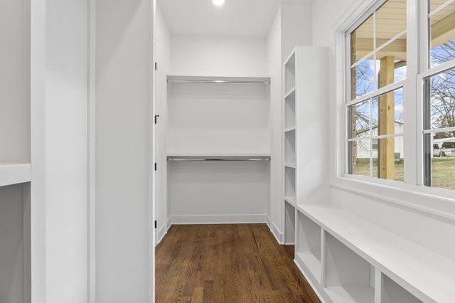 1125 Joe Martin Ln, Lebanon, TN 37087