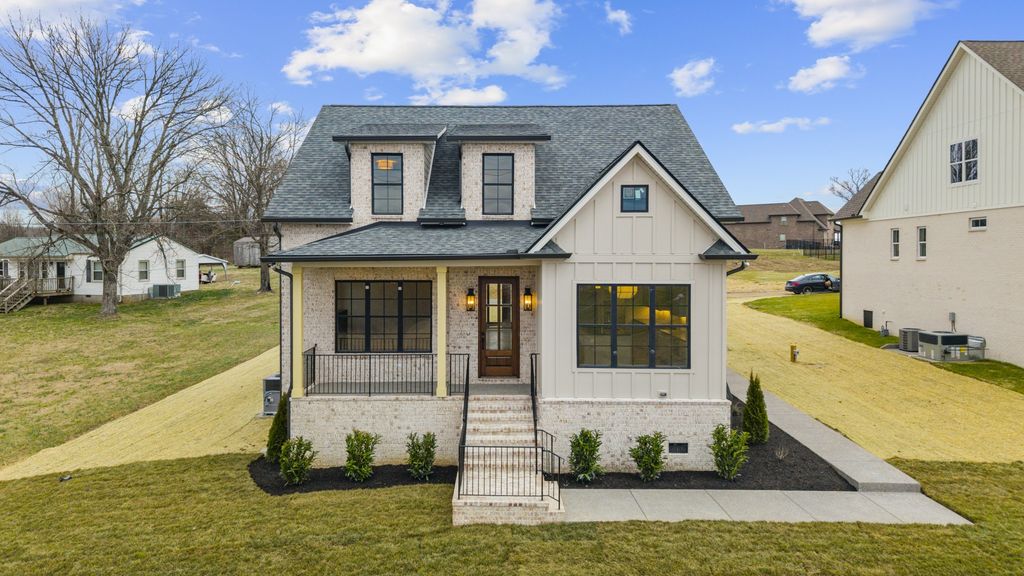 1125 Joe Martin Ln, Lebanon, TN 37087