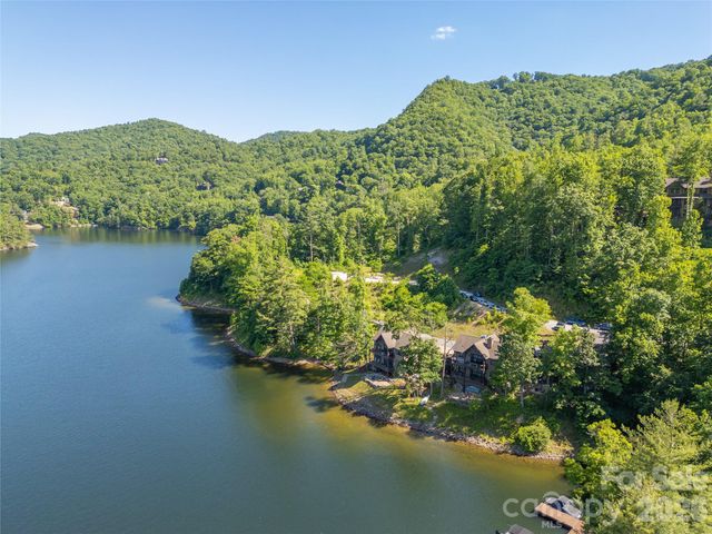 561 Harbor Ridge Drive, Tuckasegee, NC 28783