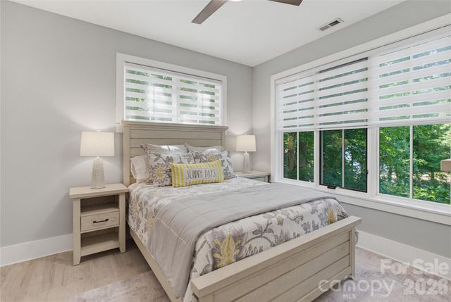 561 Harbor Ridge Drive, Tuckasegee, NC 28783