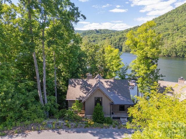 561 Harbor Ridge Drive, Tuckasegee, NC 28783