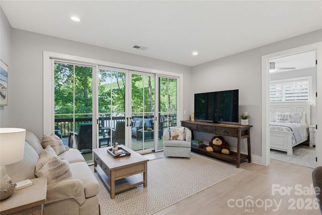561 Harbor Ridge Drive, Tuckasegee, NC 28783