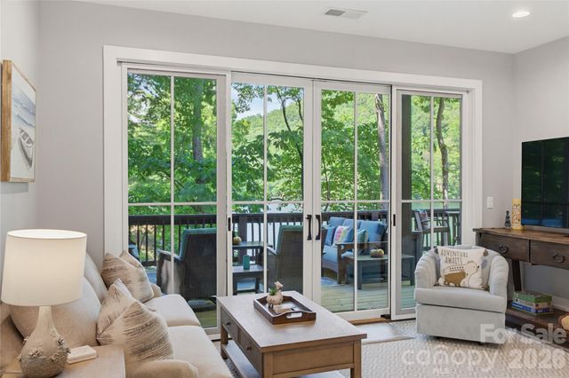 561 Harbor Ridge Drive, Tuckasegee, NC 28783