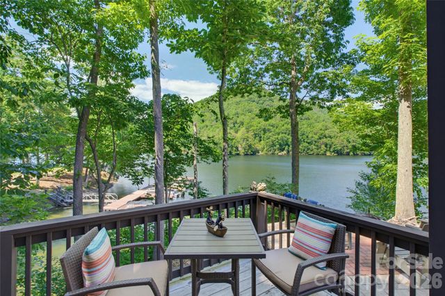 561 Harbor Ridge Drive, Tuckasegee, NC 28783