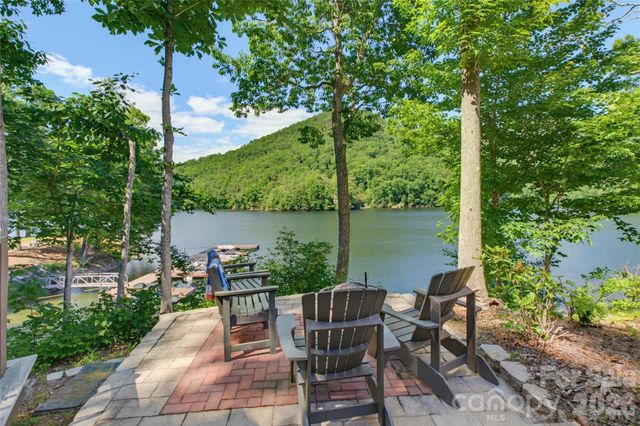 561 Harbor Ridge Drive, Tuckasegee, NC 28783