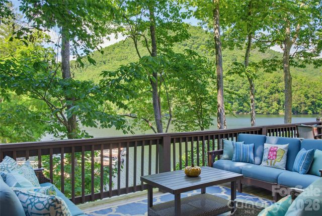 561 Harbor Ridge Drive, Tuckasegee, NC 28783