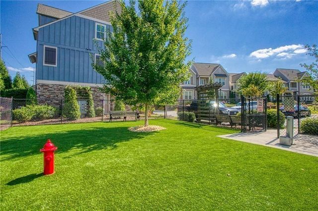 433 Cranleigh SE Ridge, Smyrna, GA 30080