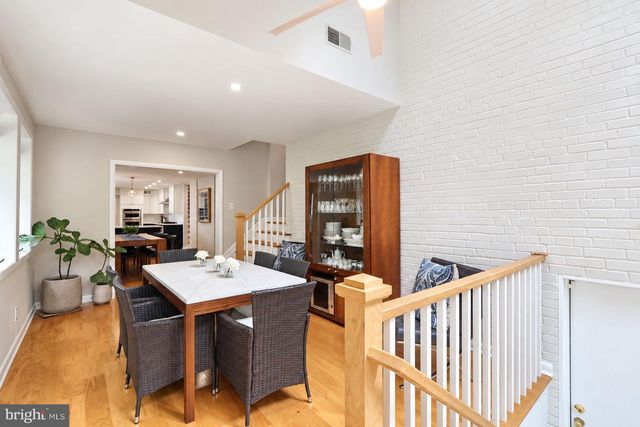 3733 30TH RD N, Arlington, VA 22207