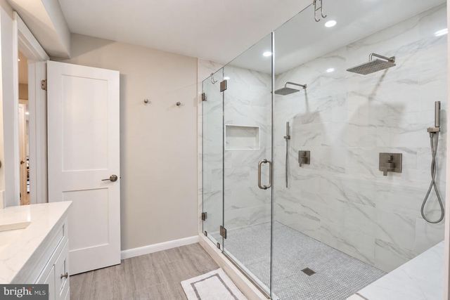 3733 30TH RD N, Arlington, VA 22207