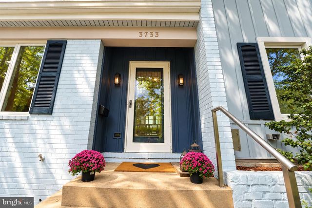 3733 30TH RD N, Arlington, VA 22207