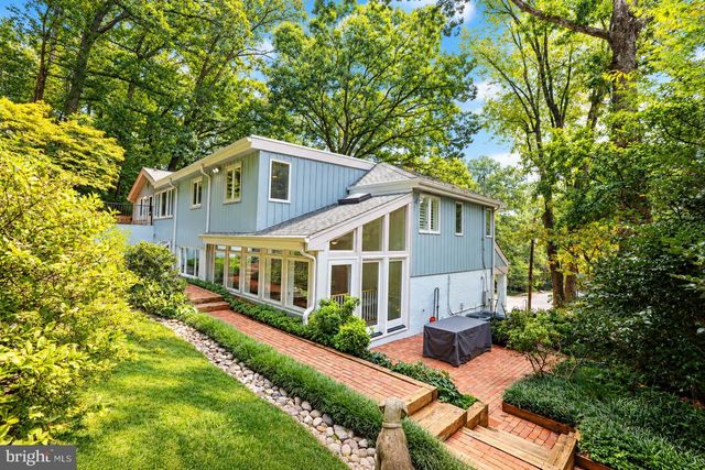 3733 30TH RD N, Arlington, VA 22207
