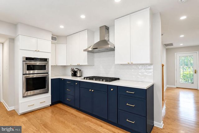 3733 30TH RD N, Arlington, VA 22207