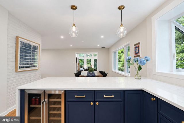 3733 30TH RD N, Arlington, VA 22207