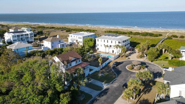 4 Palmwood Court, Tybee Island, GA 31328