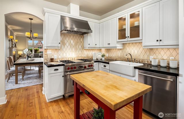 1519 Grand Avenue, Everett, WA 98201