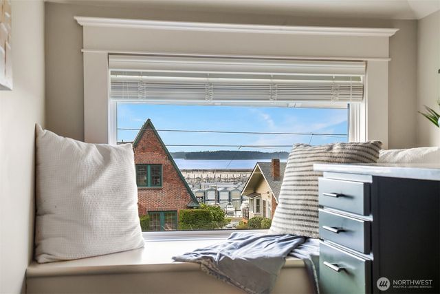 1519 Grand Avenue, Everett, WA 98201