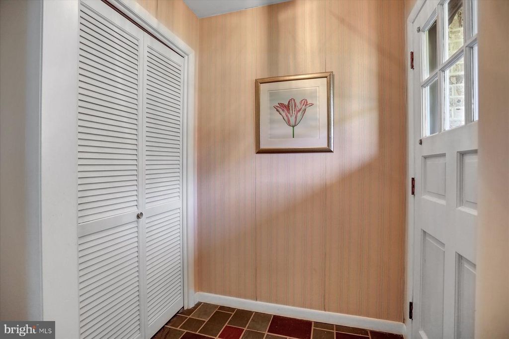 Image 9 of property listing at 401 SASSAFRAS CT, Bel Air, MD 21015