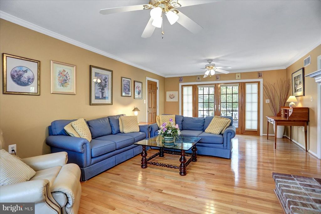 Image 15 of property listing at 401 SASSAFRAS CT, Bel Air, MD 21015