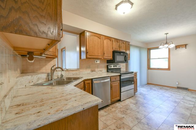 1740 Fairchild Drive, Crete, NE 68333