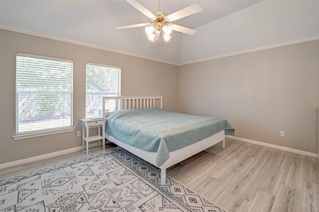 1107 Parkhaven Lane, Houston, TX 77077