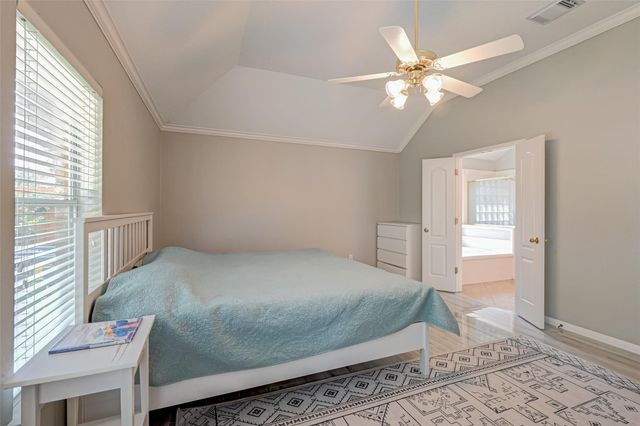 1107 Parkhaven Lane, Houston, TX 77077