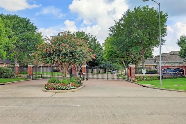 1107 Parkhaven Lane, Houston, TX 77077