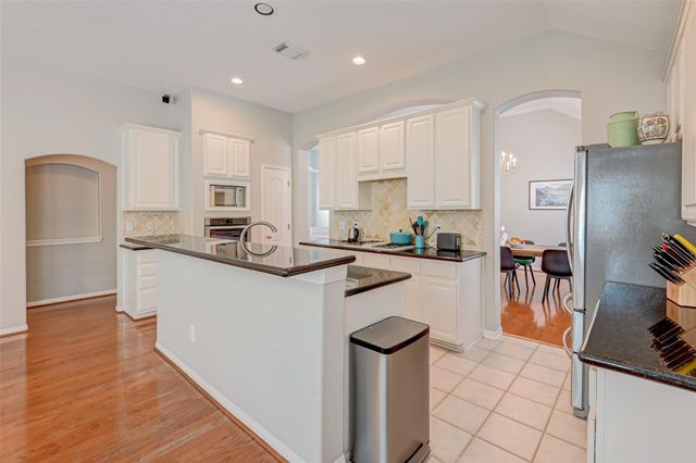 1107 Parkhaven Lane, Houston, TX 77077