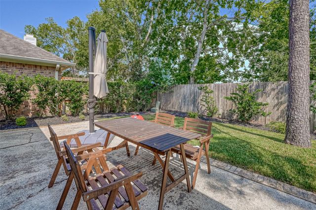 1107 Parkhaven Lane, Houston, TX 77077