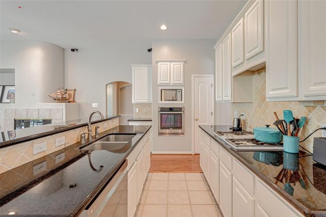 1107 Parkhaven Lane, Houston, TX 77077
