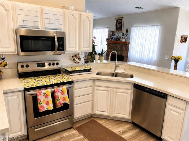 200 East Gamebird Road, Pahrump, NV 89048