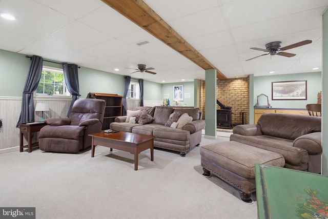 15 DONALD ST, Shermans Dale, PA 17090