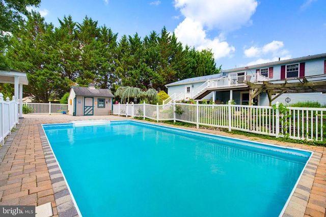 15 DONALD ST, Shermans Dale, PA 17090