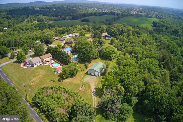 15 DONALD ST, Shermans Dale, PA 17090