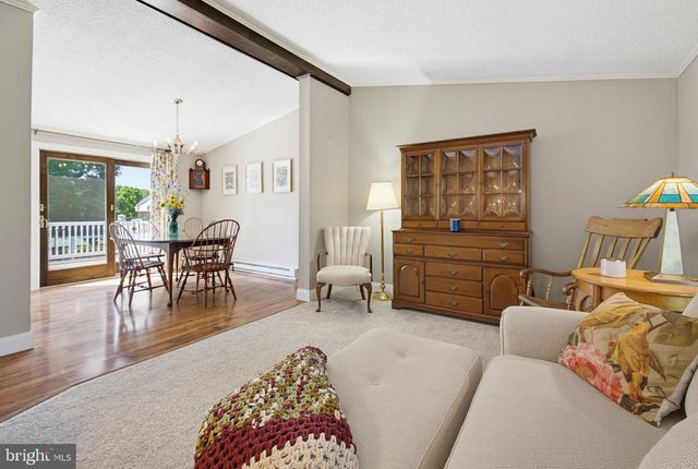 15 DONALD ST, Shermans Dale, PA 17090