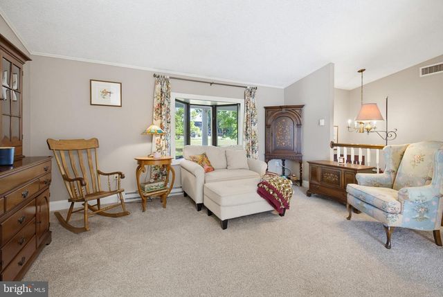 15 DONALD ST, Shermans Dale, PA 17090
