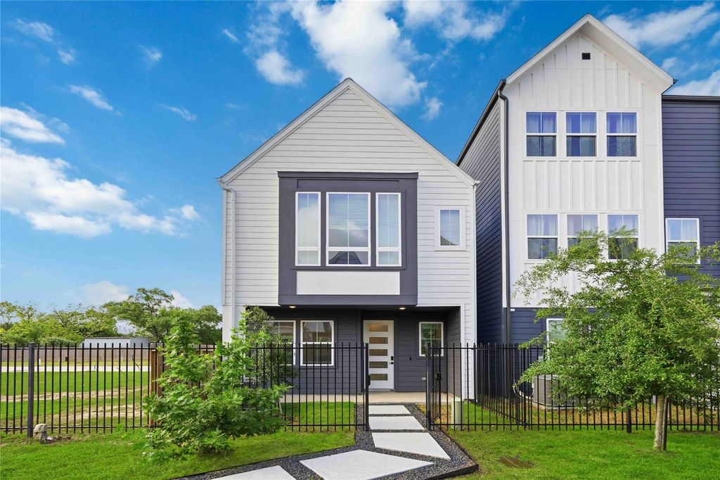 8320 Springwood Canyon Lane, Houston, TX 77055