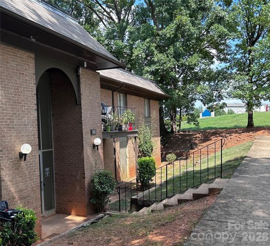 419 Orchard Trace Lane, Charlotte, NC 28213