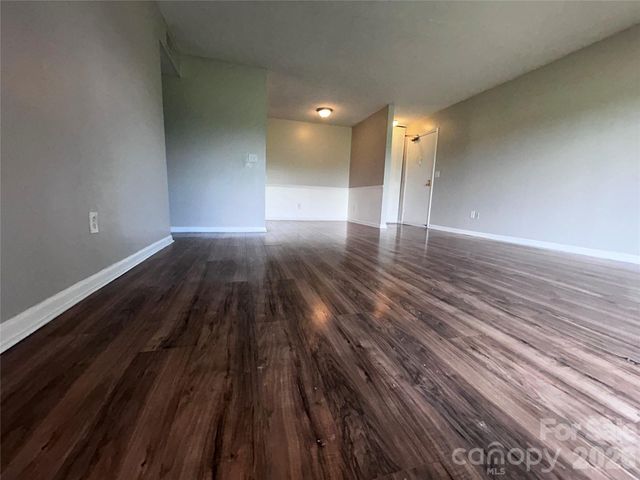 419 Orchard Trace Lane, Charlotte, NC 28213
