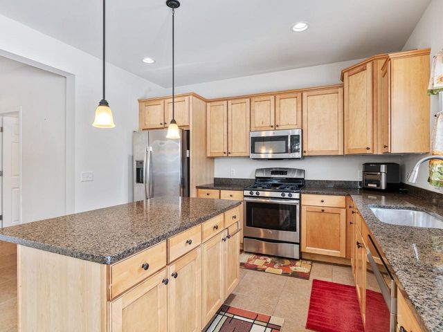 35 Sommerfield Avenue, South Burlington, VT 05403