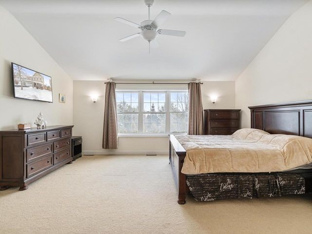 35 Sommerfield Avenue, South Burlington, VT 05403