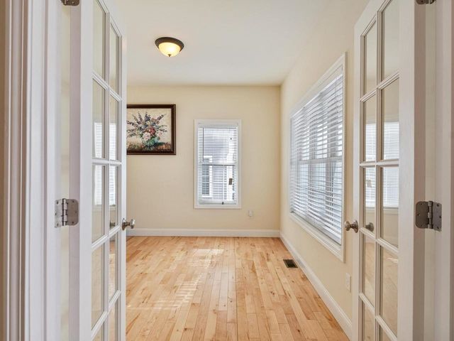 35 Sommerfield Avenue, South Burlington, VT 05403