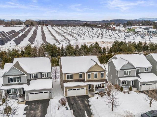 35 Sommerfield Avenue, South Burlington, VT 05403