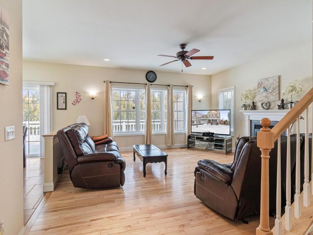 35 Sommerfield Avenue, South Burlington, VT 05403