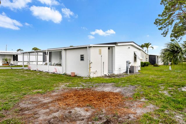 18007 Huapi Bay, Boynton Beach, FL 33436
