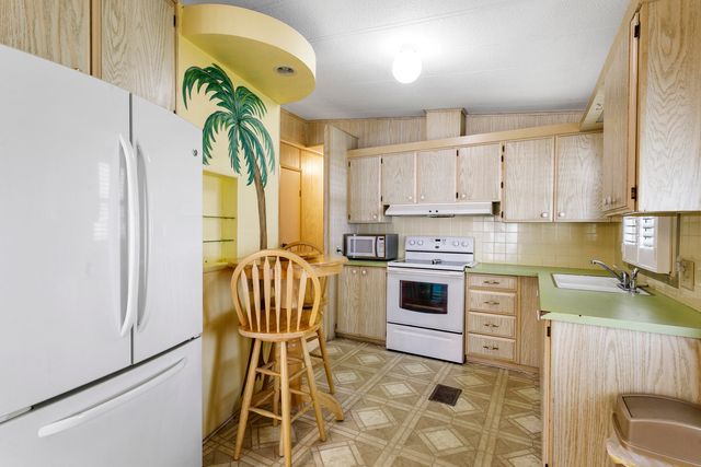 18007 Huapi Bay, Boynton Beach, FL 33436